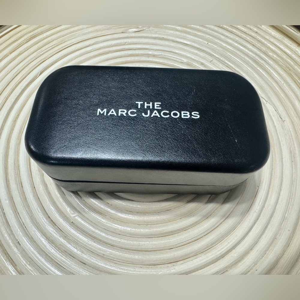 Marc Jacobs glasses case
